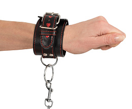 Полиуретановые наручники для ролевых игр Bad Kitty Handfesseln