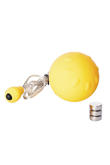 Мощно вибрирующее яйцо в форме шарика, желтое