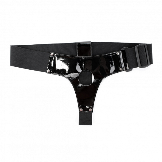 Трусы для страпона из лакового материала