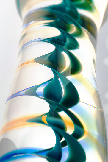 Стеклянный фаллоимитатор с рисунком 17,8 см