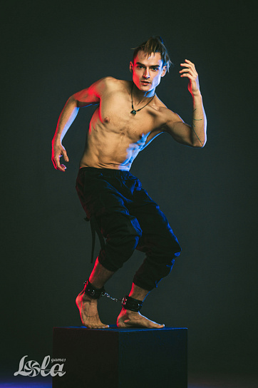 Черные поножи PARTY HARD AMAZE