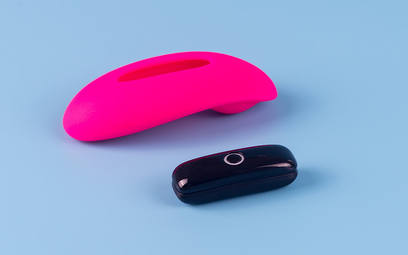 Розовый клиторальный smart-стимулятор Magic Motion Candy 7,8 см