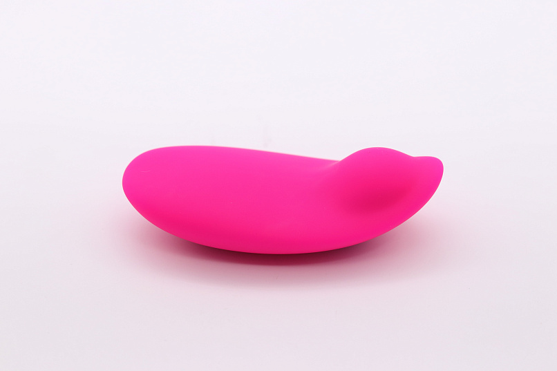 Розовый клиторальный smart-стимулятор Magic Motion Candy 7,8 см