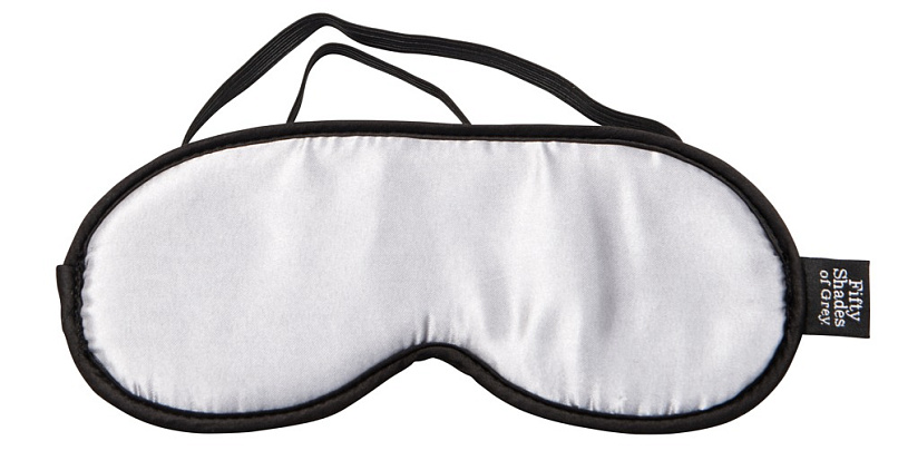 Две маски разного цвета No Peeking