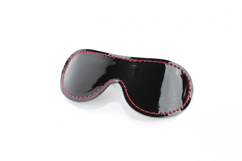 Черная маска на резинке