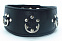 Широкий ошейник с хромированными заклепками