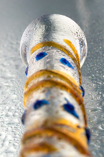 Фаллоимитатор GLASS легко нагревается и охлаждается 16,2 см