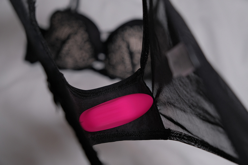 Мини вибратор в трусики Lovense Ferri Мини вибратор в трусики Lovense Ferri