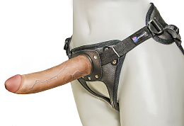 Кожаные трусики Harness ULTRA REALISTIC 7' с насадкой, 18 см