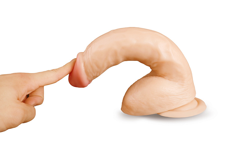 Большой фаллоимитатор на присоске Brazzers 17,5 см